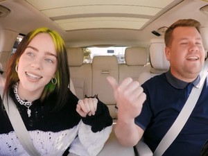 Dobj el mindent! Billie Eilish a Carpool Karaoke-ban