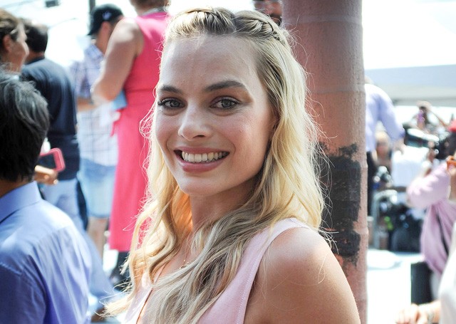 margot robbie, haj, frizura, fonat, félfonat, overall, suicide squad, öngyilkos osztag, miami