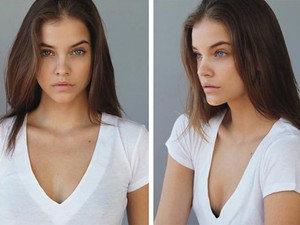 Hoppá! Palvin Barbi falatnyi bikiniben nagyon SZEXI!