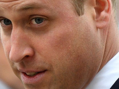 Vilmos herceggel megtörtént az, ami már veled is: elaludt a templomban! 