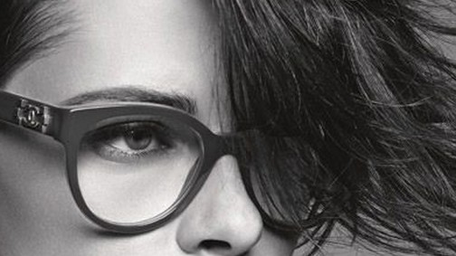 Kristen Stewart ismét a morcos Chanel-lány!