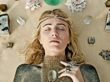 Ékszerre vetkőzött a Hemingway unoka