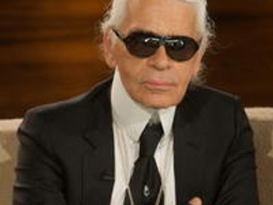 Könyvillatú parfüm Lagerfeldtől