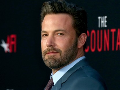 Most már hivatalos: Ben Affleck új szerelme a gyönyörű Bond-lány
