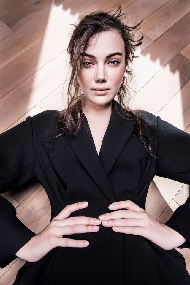 Exkluzív divatanyaggal dobjuk fel a napod!