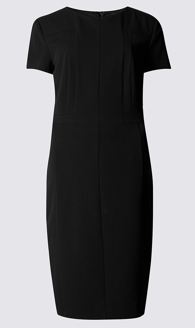 Örök jolly joker, a LBD amelyet szinte mindenféle alkalomra transzformálhatsz. Keress olyan darabot, amelynek közepes hossza van és nincs mély dekoltázsa. MARKS&SPENCER 18990 Ft