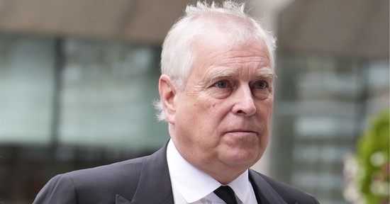 Botrányos fotó látott napvilágot Károly király öccséről, kompromittáló helyzetben kapták lencsevégre Andrást