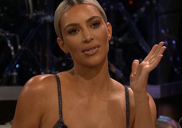 Kim Kardashian szardínia smoothie-t ivott, hogy ne kelljen testvérei várandósságáról beszélnie!