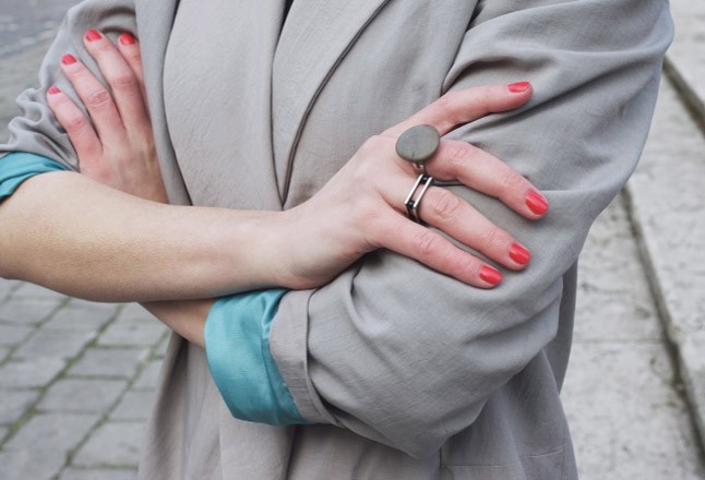 Különleges gyűrűk, saját tervezésű kabát