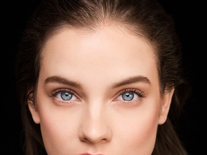 Palvin Barbara élőben készíti el a kedvenc sminkjét - Látnod kell