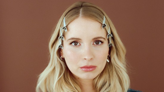 Filmbe zárt fény: Sutus Fanni, az analóg divatfotográfia egyik hazai úttörője