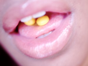 „Áltatják magukat azzal, hogy pont az ő gyerekük nem lehet drogos” - Egy drogfüggő édesanyjának lenni kínkeserves küzdelem