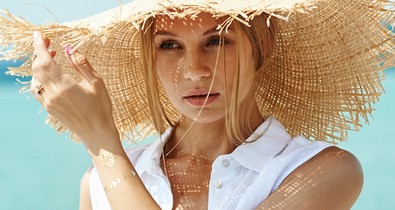 Iszak Eszti a Calzedonia legjobb fürdőruháiban