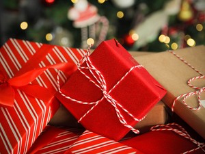 Így csökkentheted csomagjaid környezetterhelését a karácsonyi időszakban