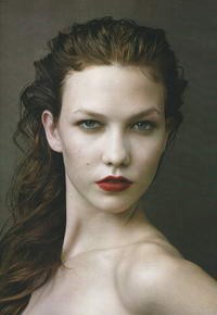 Karlie Kloss a Vogue szeptemberi számában, Annie Leibovitz fényképezte