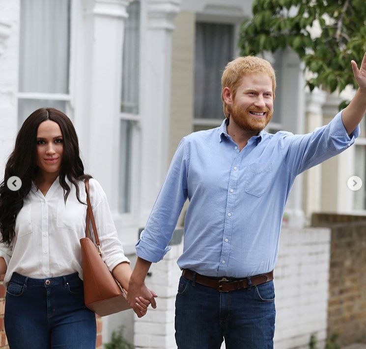 Meghan Markle és Harry herceg sörözgetnek, kutyát sétáltatnak és taxiznak, de van itt egy kis bökkenő