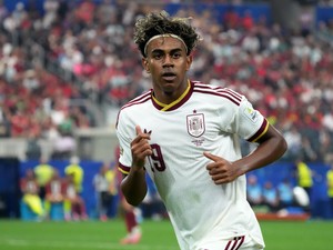 19 évesen már futballtörténelmet írt: Lamine Yamal, a fiú, akire most az egész világ figyel