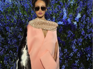 Wow, Rihanna, gyönyörű vagy!