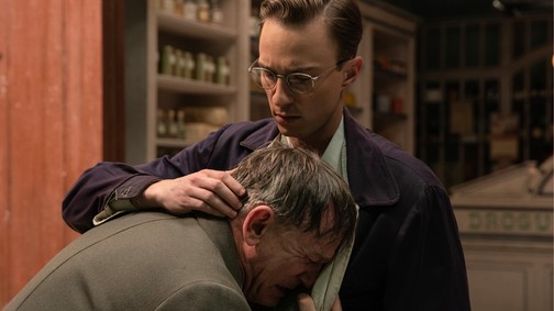 Daniel Craig élete legjobb alakítását nyújtja a Queerben, amit mindenkinek látnia kell