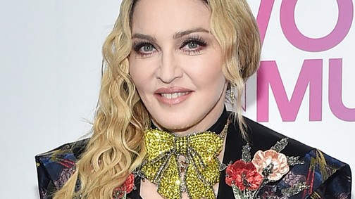 Nem hiszel a szemednek: Madonna felismerhetetlen új rövid, fekete hajával