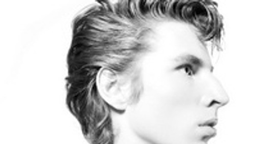 Óriási örömhír: Magyar fiú a Balenciaga arca