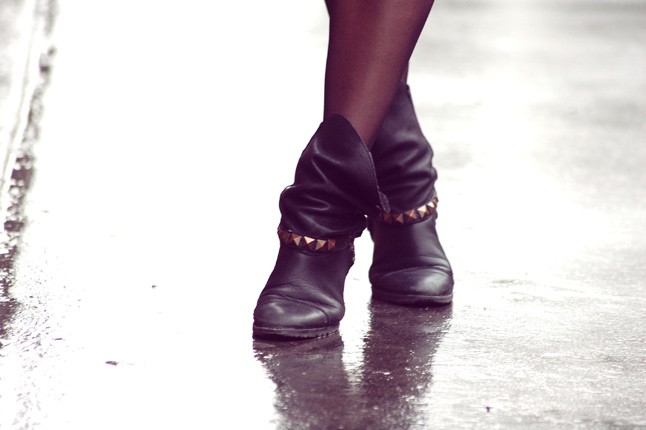 Iszak Eszti prémes kabátban csütörtökön