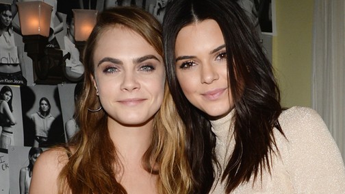 Cara Delevingne és Kendall Jenner a legcukibb barátnős képet osztották meg