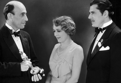 Hálóingben, smink nélkül vette át az Oscar-díjat egy színésznő - Íme a gála legemlékezetesebb ruhái