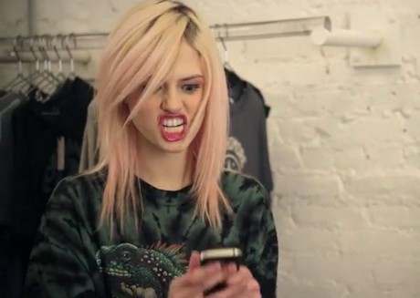 Charlotte a Maybelline kisfilmjében