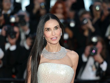 Demi Moore élete legszebb ruhájában perzselte fel a cannes-i filmfesztivál vörös szőnyegét