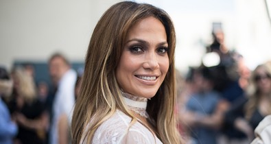 Jennifer Lopez szuper szexi kis fehér ruhája