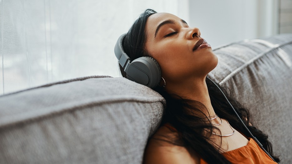 Gyakran hallgatsz szomorú zenéket? Így hat rád valójában