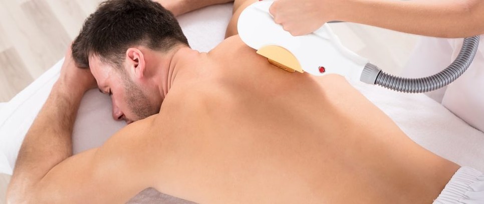 A szemen és tetovált bőrfelületen kívül minden területen elvégezhető a kezelés