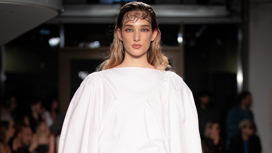 A BCEFW kifutóján a SOPHIARON legújabb őszi-téli darabjai ragyogtak, amelyek mögött Szarka Nóra Zsófia tervező víziója áll