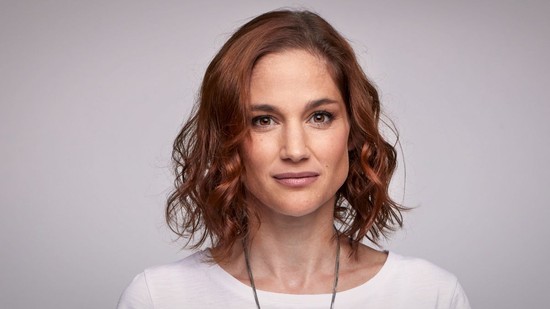 Martinovics Dorina: „Addig próbáljunk meg szeretni, amíg lehetőségünk van rá”