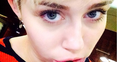 Hihetetlen, Miley megint mit művelt!