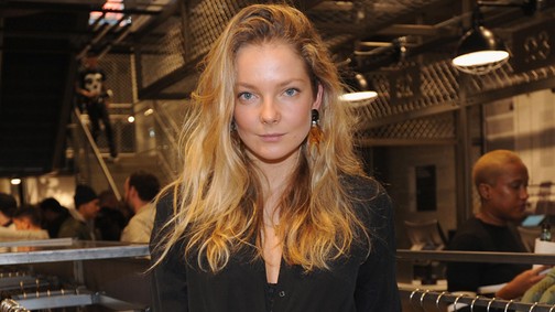 Hoppá! Mihalik Enikő újra a Playboy címlapján