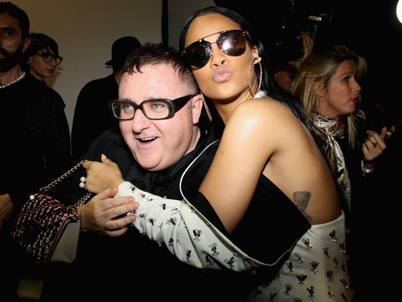 Gyász! Koronavírusban meghalt Alber Elbaz, a modern divat egyik legfontosabb tervezője