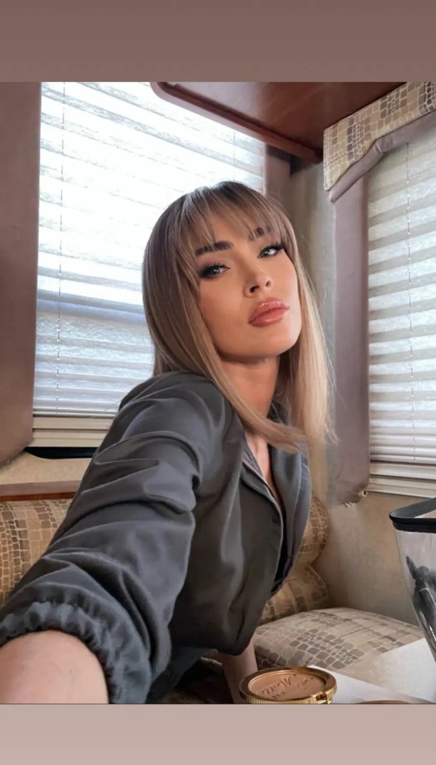 Megan Fox szőke bobfrizurára cserélte védjegyének számító hosszú, sötét fürtjeit