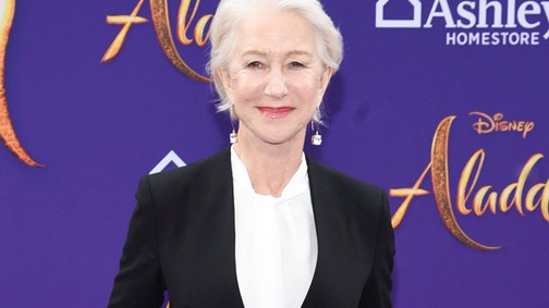 A 73 éves Helen Mirren rózsaszínre festette a haját Cannes-ban