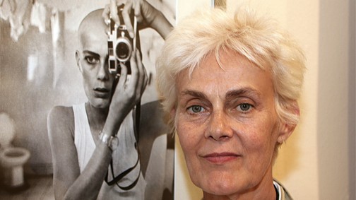 Marie-Laure de Decker, a fotóriporter, aki a háborúk közepette is az emberi sorsokat kereste