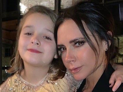 A kis Harper Beckham új frizurája a legzseniálisabb divatpillanat volt Londonban