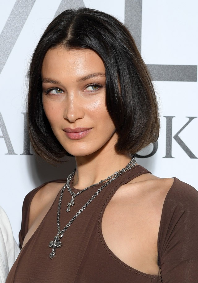 Bella Hadid ezzel az új frizurával kiköpött Kim Kardashian