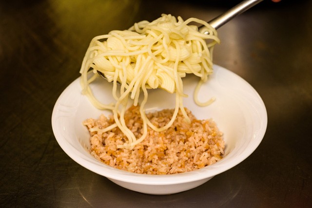 egyiptomi étel, koshari, recept, konyha, foodporn, rizs, csicseriborso