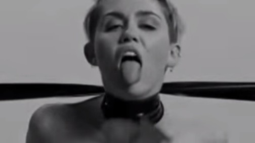 Miley Cyrus pornófesztiválra nevezett