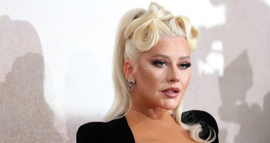 Christina Aguilera meztelenruhája a legzseniálisabb darab, amit valaha láttunk