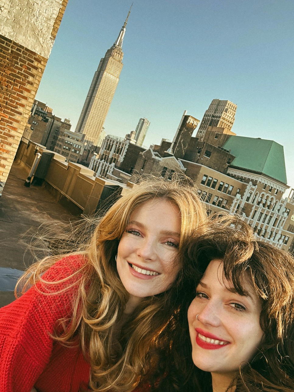 Mihalik Enikő topmodell éés Martin Wanda fotós mindketten Békéscsabáról indultak