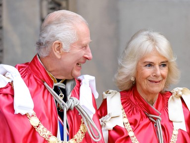 Ezek tényleg ők? Károly király és Kamilla királyné csak úgy ragyognak egymás mellett!
