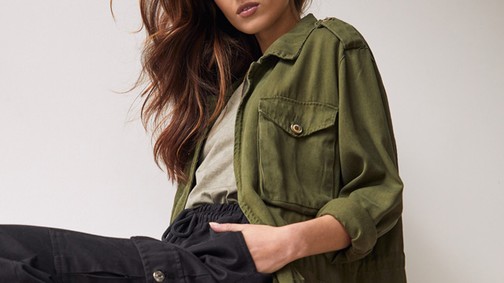 Az ANSWEAR új kapszulakollekciója a nyárvégi legmenőbb szetteket tartalmazza