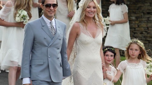 Kate Moss menyasszonynak is gyönyörű!